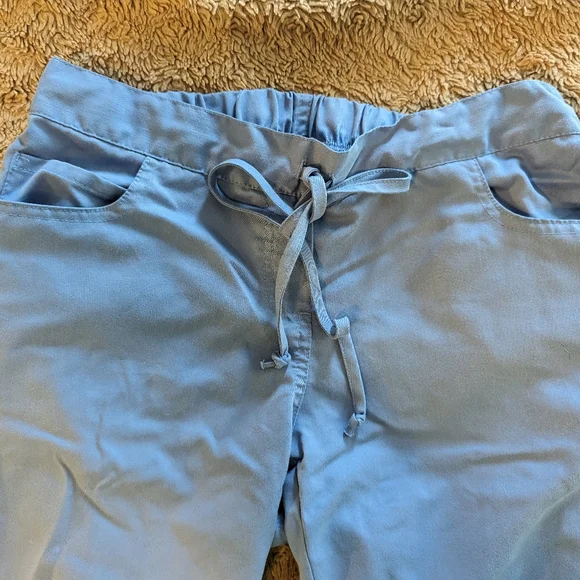 Grey's Anatomy Barco Ceil Blue scrub bundle small petite 3 sets plus bonus top - Picture 10 of 10